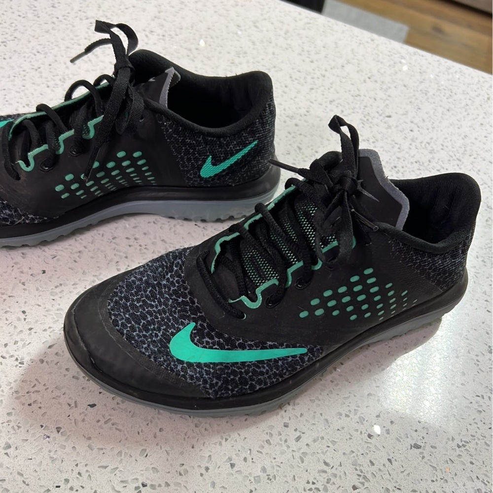 Nike Women’s Lite Run 2